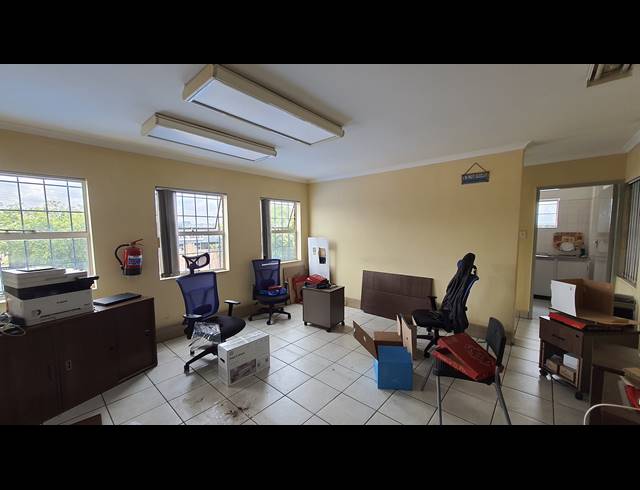 435M² WAREHOUSE TO LET IN SEBENZA